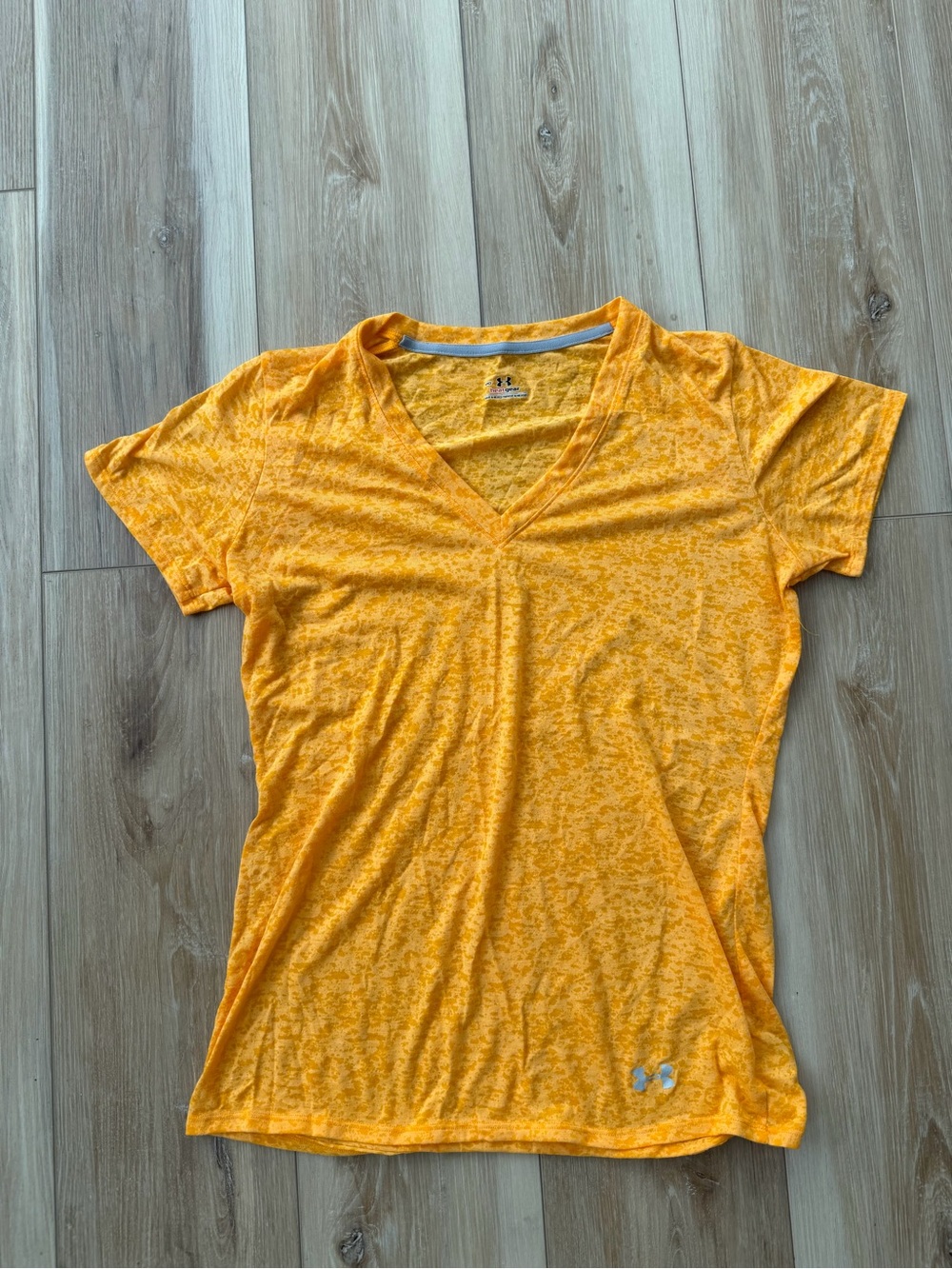 Under Armour Women's Yellow V-Neck Tee